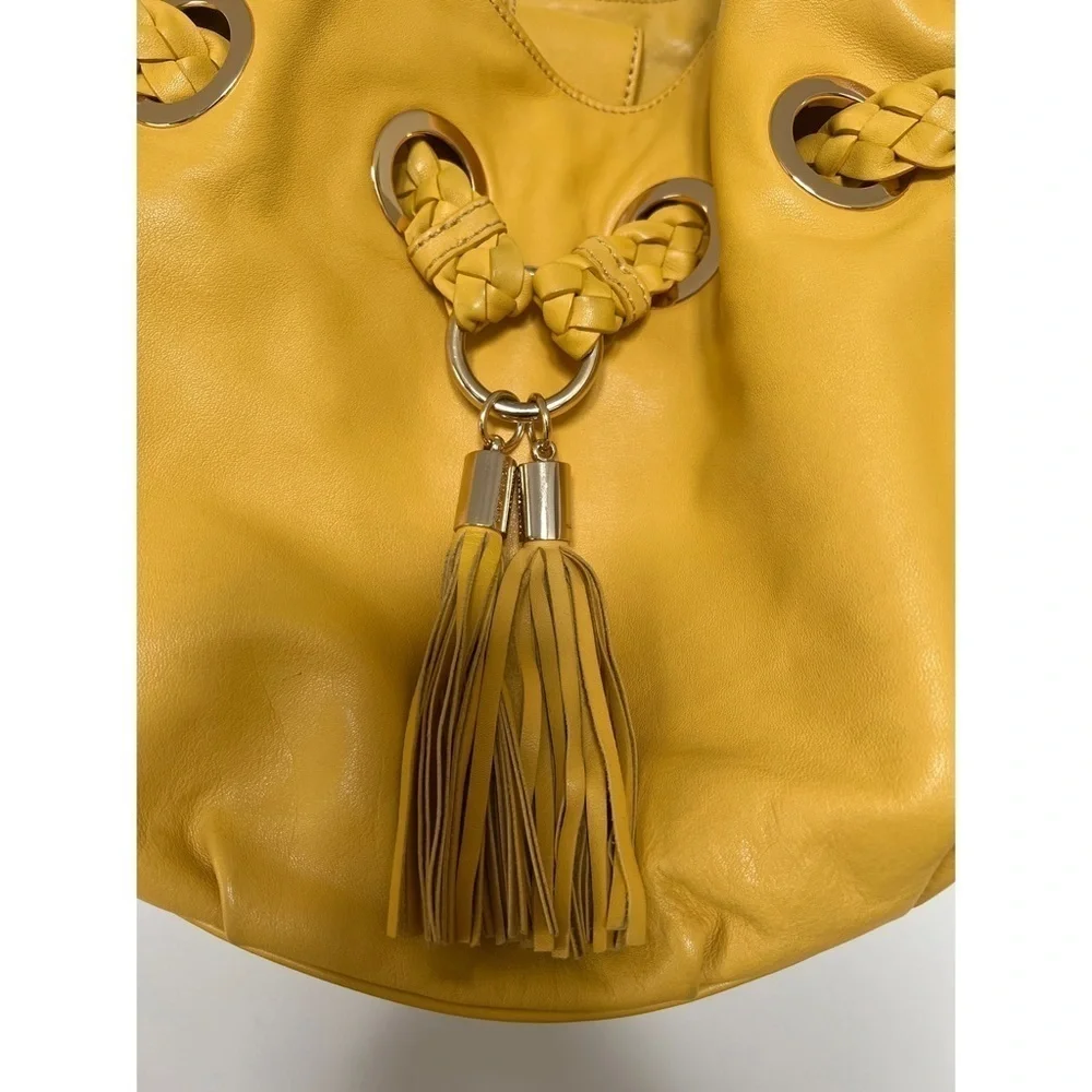 MICHAEL KORS SIGNATURE YELLOW HANDBAG
